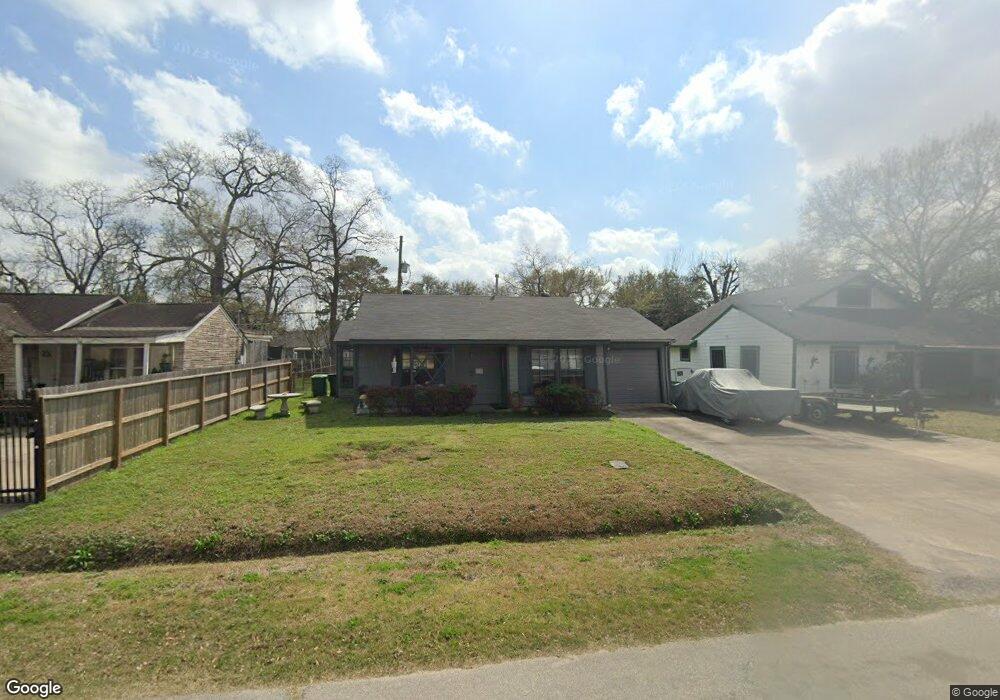 32 Wellford St, Houston, TX 77022 - photo 1