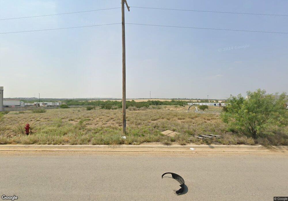 4006 Quivira Dr, Laredo, TX 78045 - photo 1