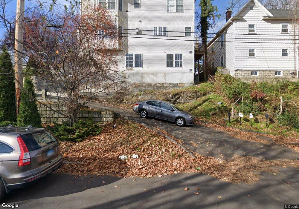 98 Castle Ave unit 2, Fairfield, CT 06825 - photo 1