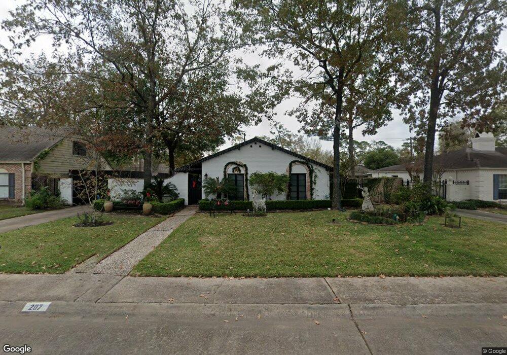 207 Briar Hill Dr, Houston, TX 77042 - photo 1