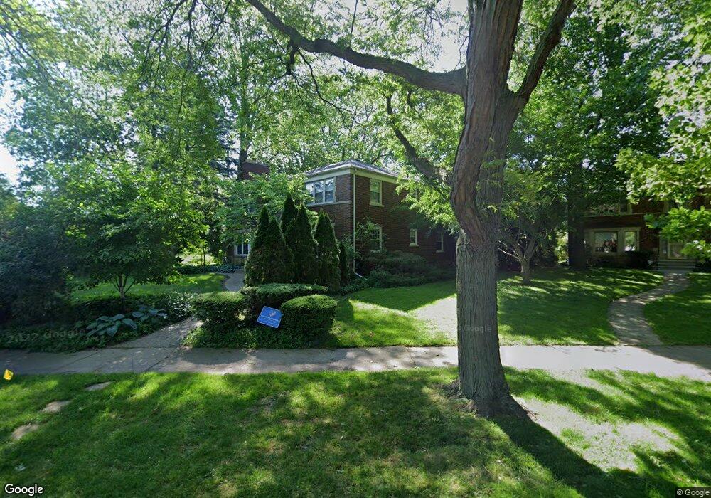 15846 Windmill Pointe Dr, Grosse Pointe Park, MI 48230 - photo 1