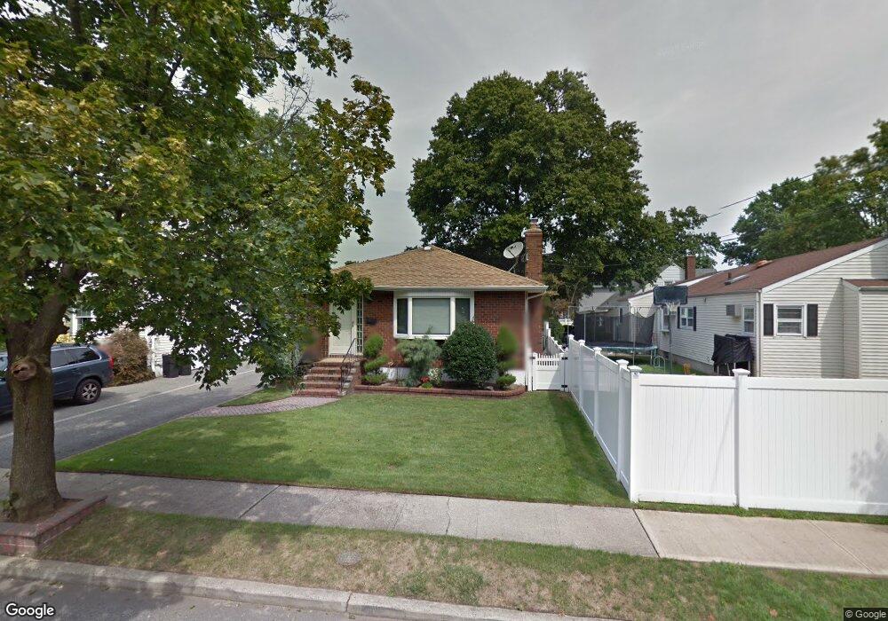 658 5th Place S, Garden City, NY 11530 - photo 1