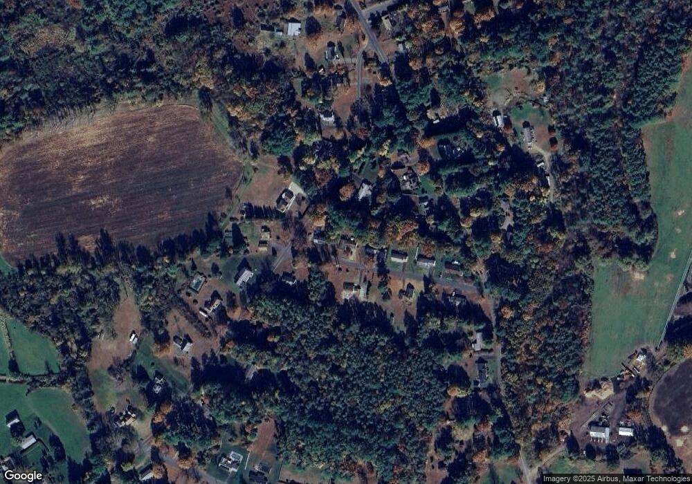 31 Nichols Dr, Greenfield, MA 01301 - photo 1