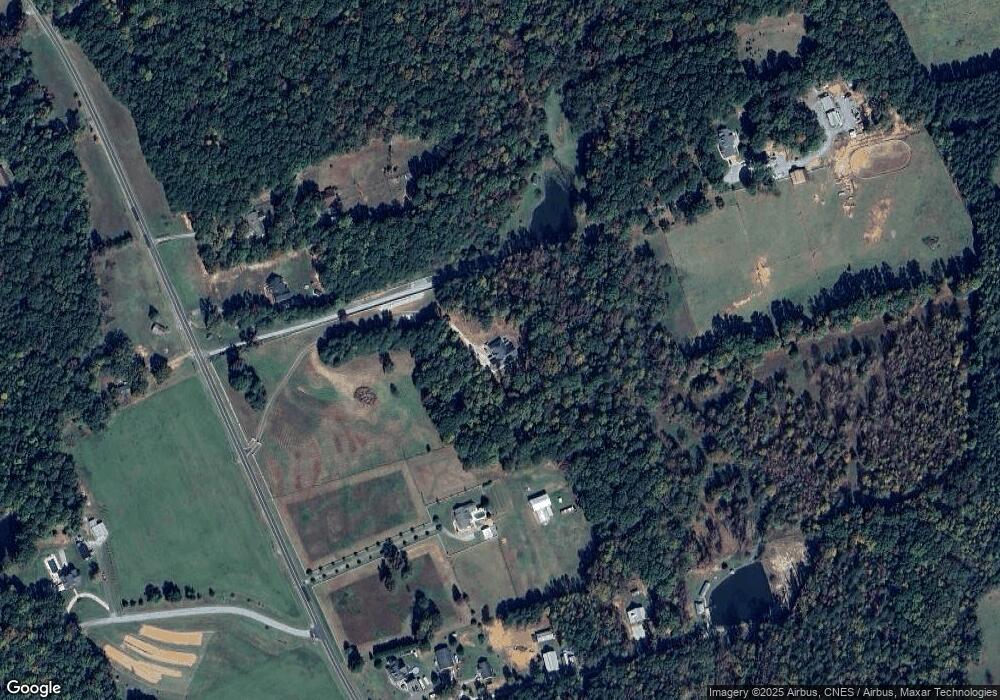 1044 Beamguard Rd, Clover, SC 29710 - photo 1