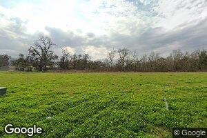 137 River Place Dr, Hahnville, LA 70057