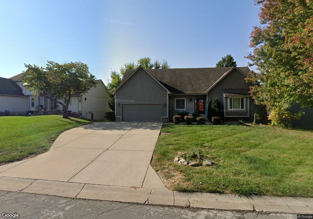 429 SW Seagull St, Lees Summit, MO 64082 - photo 1