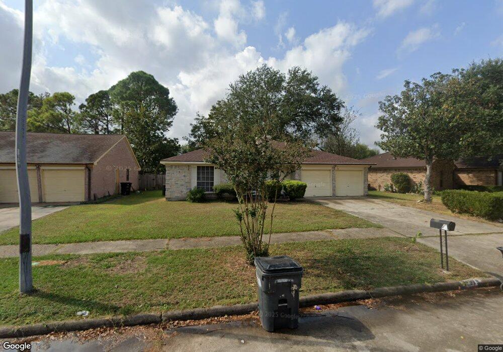 7219 Winding Trace Dr, Houston, TX 77086 - photo 1