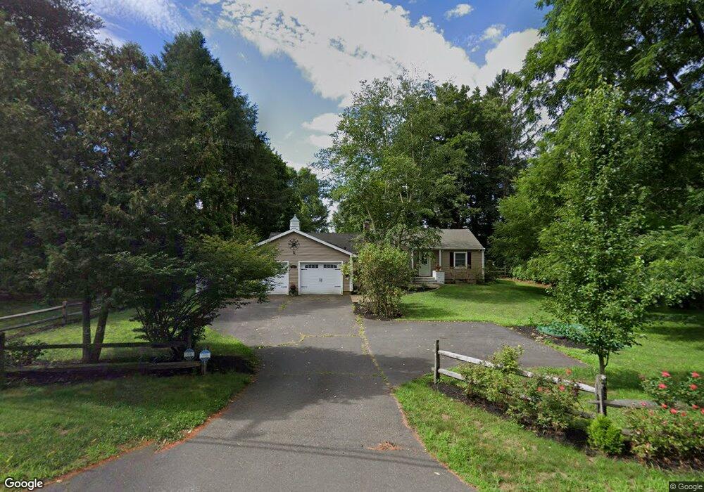 11 Riverside Rd, Simsbury, CT 06070 - photo 1