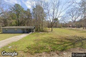 808 S Main St, New Augusta, MS 39462