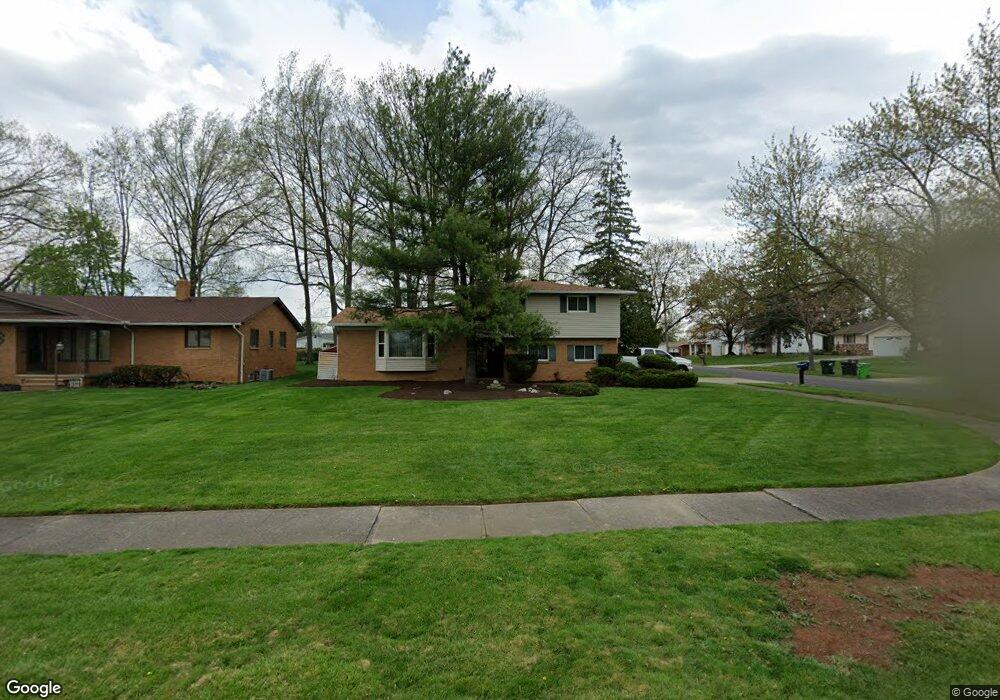 5427 Holly Rd, Bedford, OH 44146 - photo 1