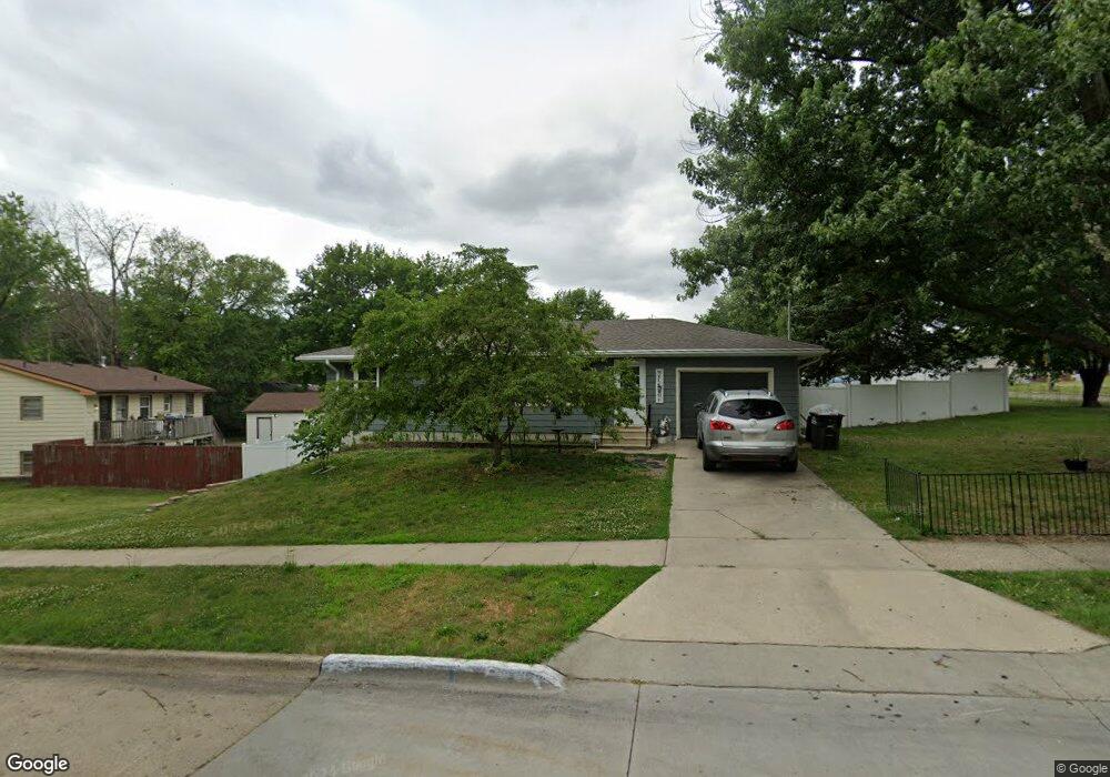 4802 SE 7th St, Des Moines, IA 50315 - photo 1
