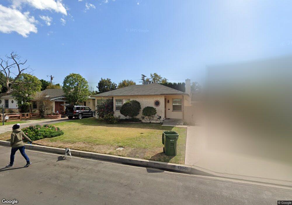 13946 Huston St, Sherman Oaks, CA 91423 - photo 1
