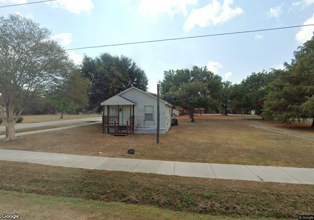 2303 Waller St, Waller, TX 77484 - photo 1