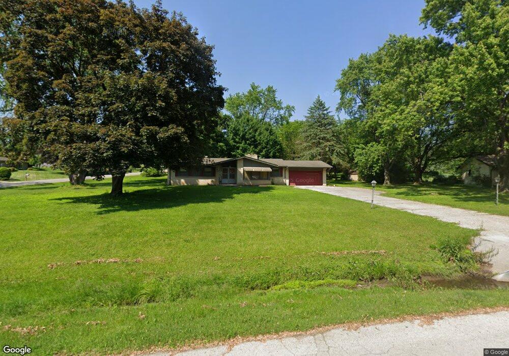 W225N340 Lexington Dr, Waukesha, WI 53186 - photo 1