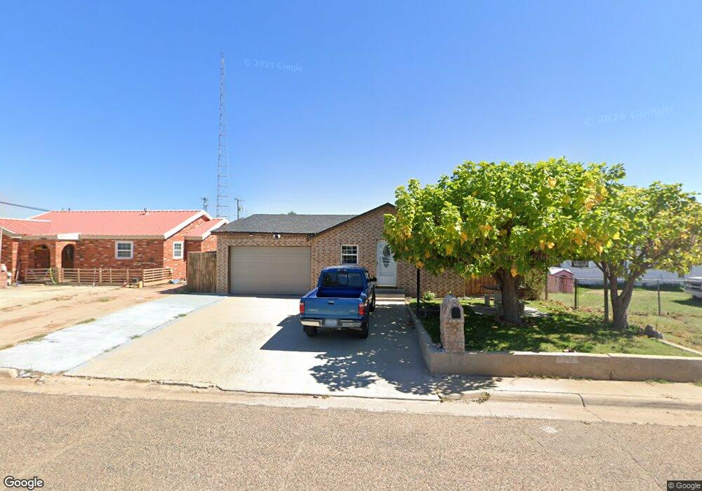 1017 Miller Ave, Dumas, TX 79029 - photo 1