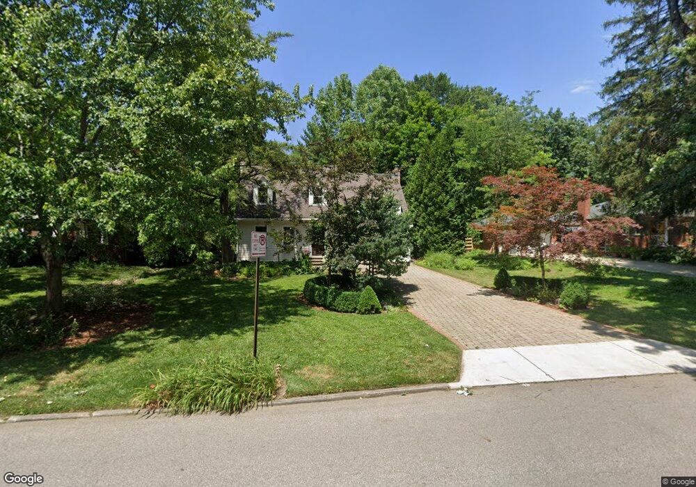 628 Glenmont Ave, Columbus, OH 43214 - photo 1