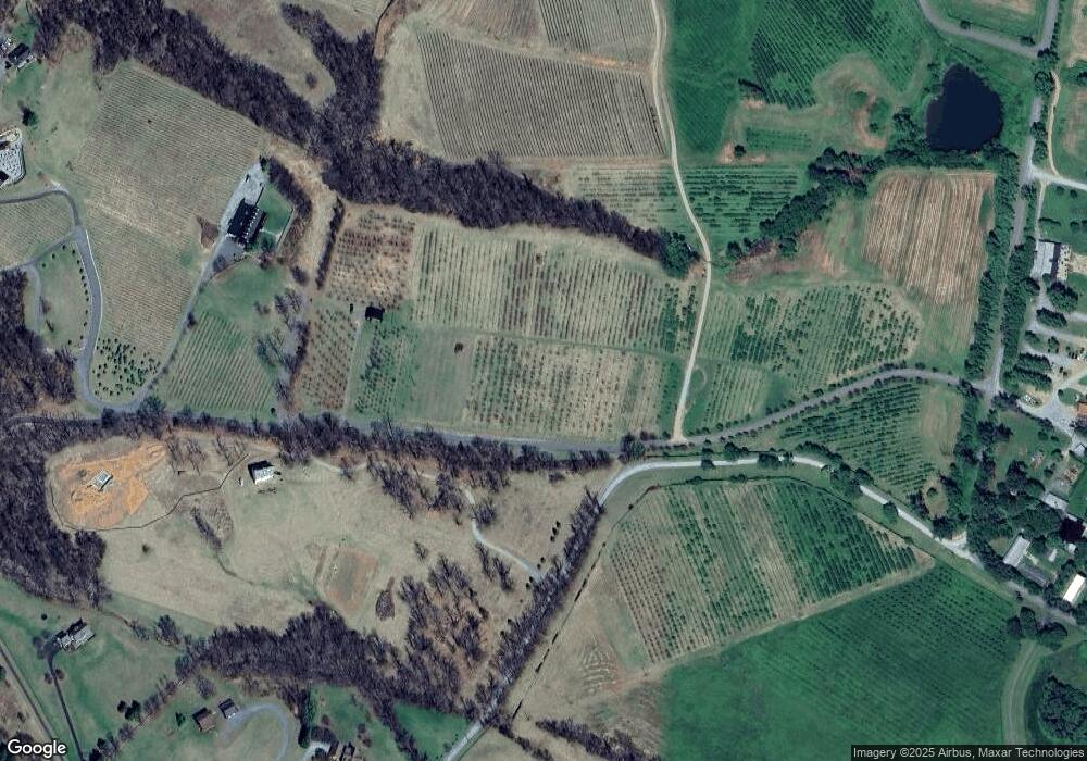 17870 Foggy Bottom Rd, Bluemont, VA 20135 - photo 1