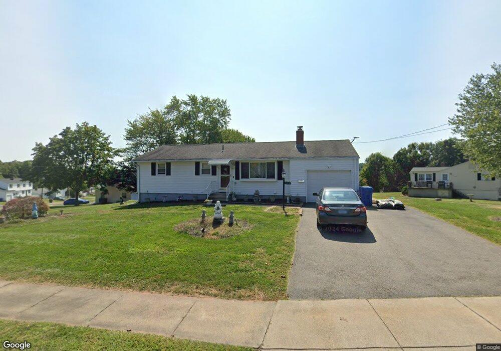 135 Aspen Dr, Middletown, CT 06457 - photo 1