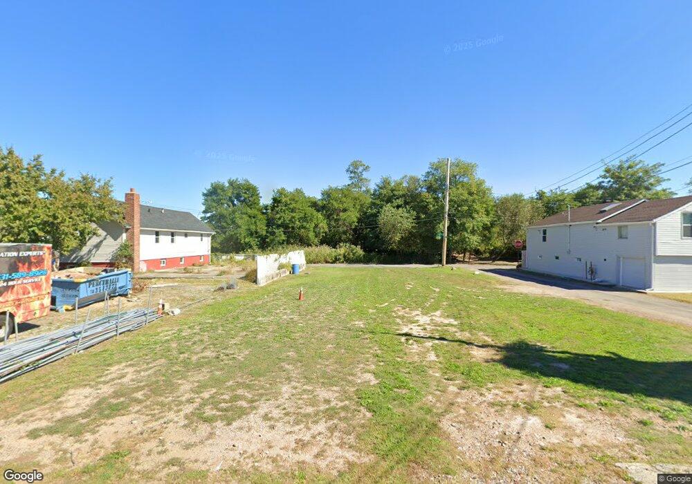 117 Foxbeach Ave, Staten Island, NY 10306 - photo 1