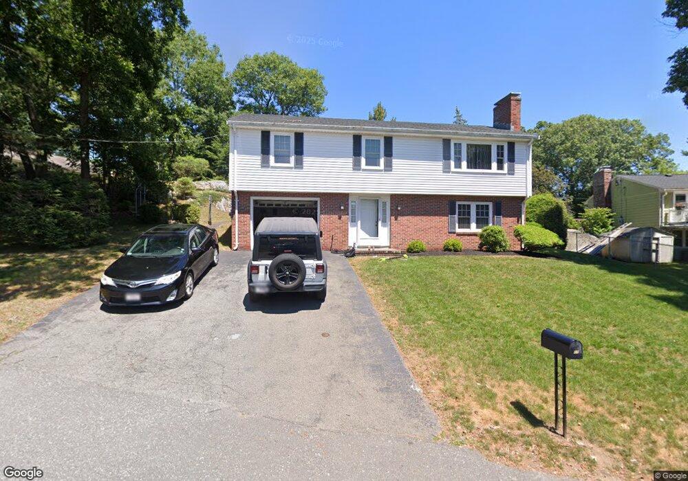 11 Oak Point Rd, Saugus, MA 01906 - photo 1