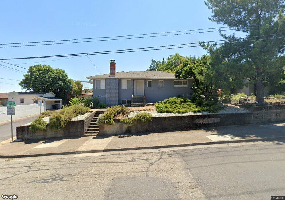 2039 Gold St, Redding, CA 96001 - photo 1