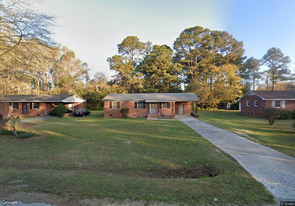 506 Pitt St, Laurinburg, NC 28352 - photo 1