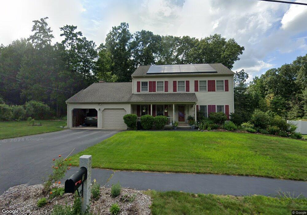 7 Dustin Dr, Nashua, NH 03062 - photo 1