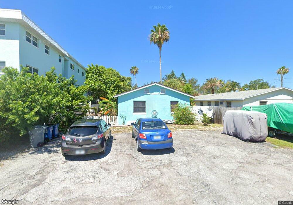 8250 Bayshore Dr, Treasure Island, FL 33706 - photo 1