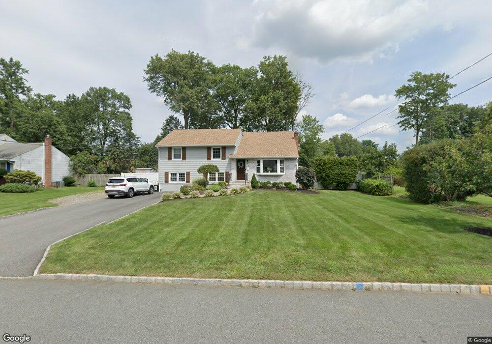 9 Weaver Place, East Hanover, NJ 07936 - photo 1