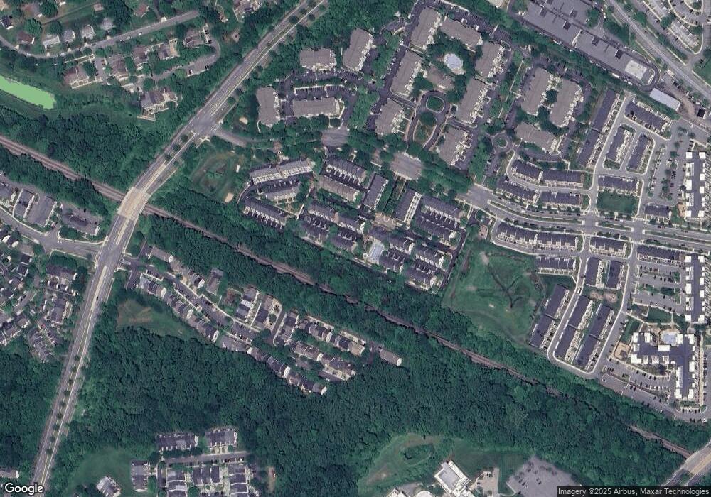 19439 Dover Cliffs Cir unit J039, Germantown, MD 20874 - photo 1