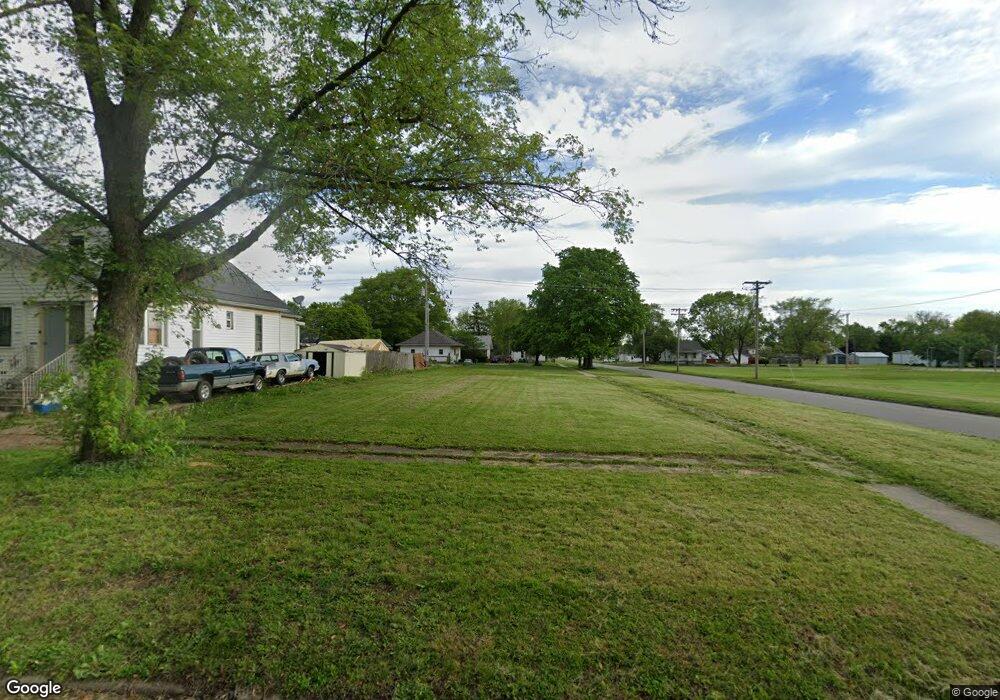 1000 Champaign Ave, Mattoon, IL 61938 - photo 1