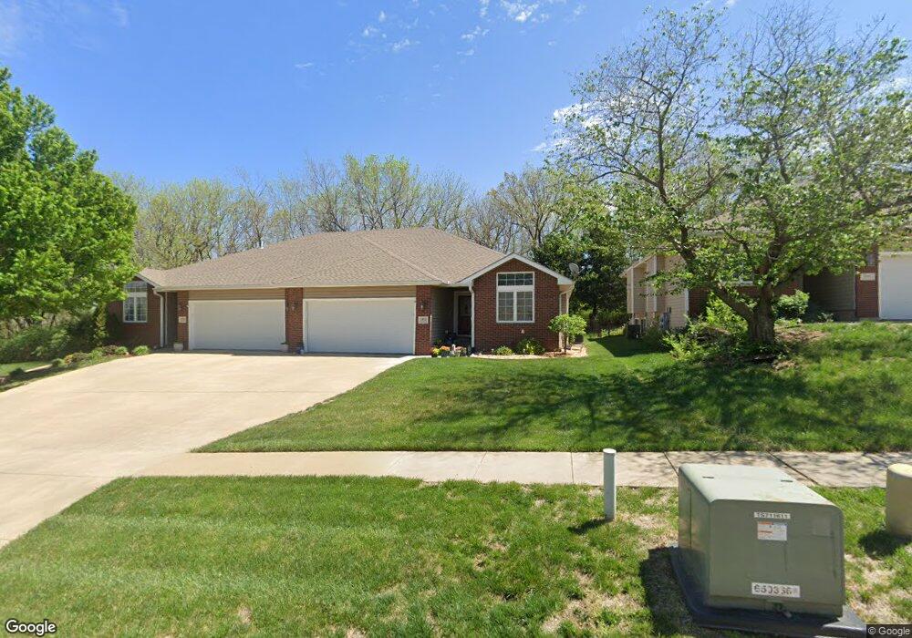 1102 SW Red Oaks Place, Topeka, KS 66615 - photo 1