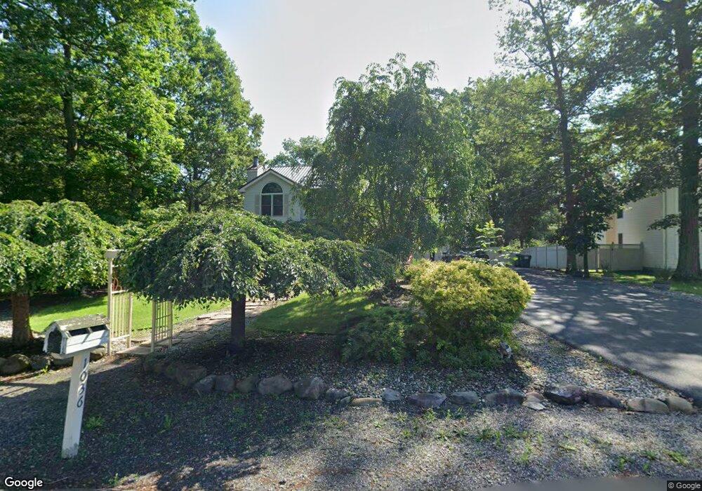 1036 Scarlet Oak Ln, Stroudsburg, PA 18360 - photo 1