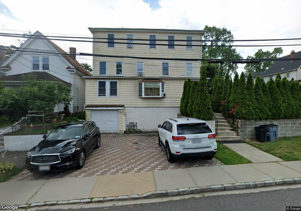 24 North Rd, Great Neck, NY 11024 - photo 1