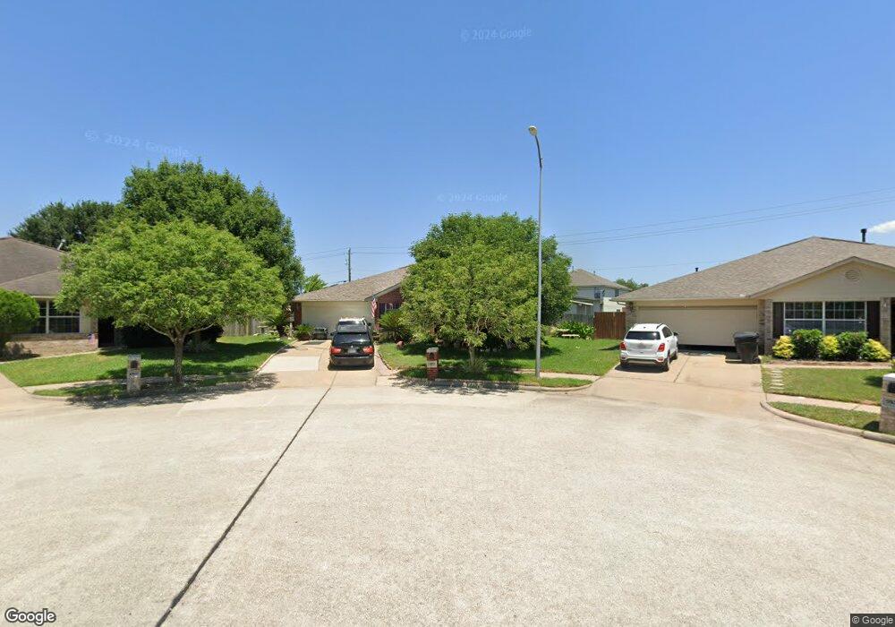 9103 Dove Way, Houston, TX 77075 - photo 1