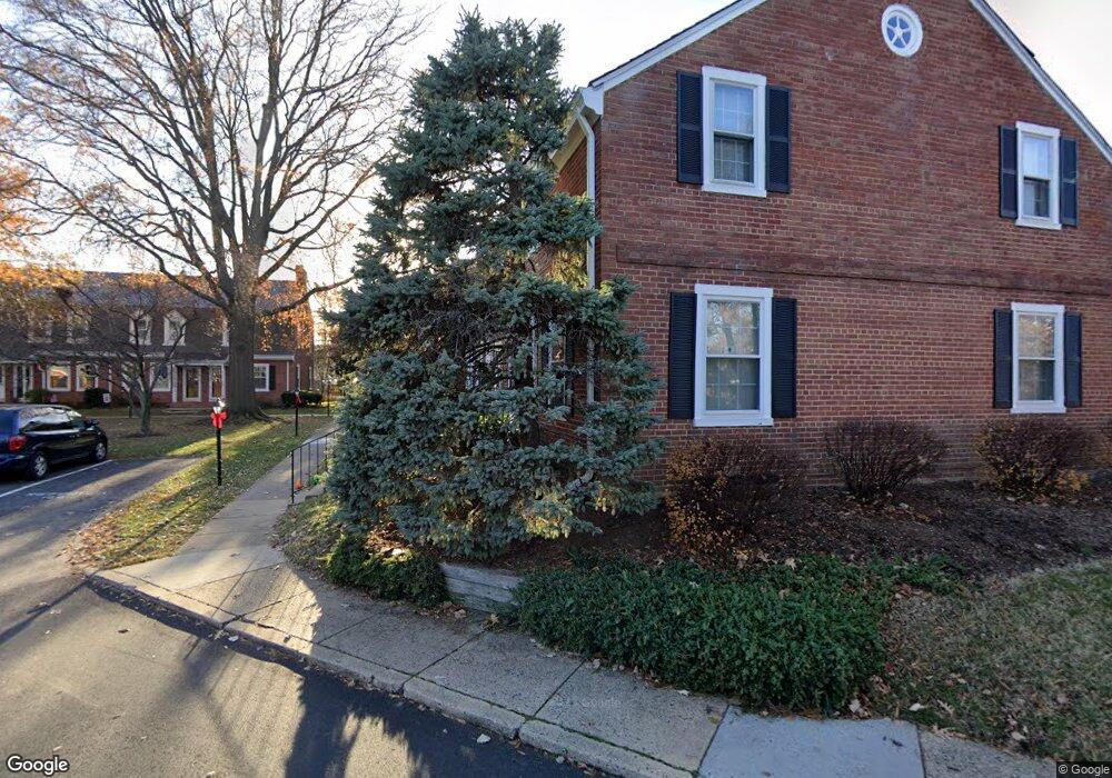 4650 36th St S unit A2, Arlington, VA 22206 - photo 1