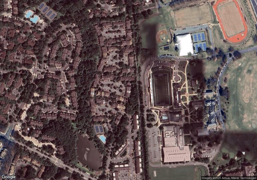 10767 Brewer House Rd, Rockville, MD 20852 - photo 1