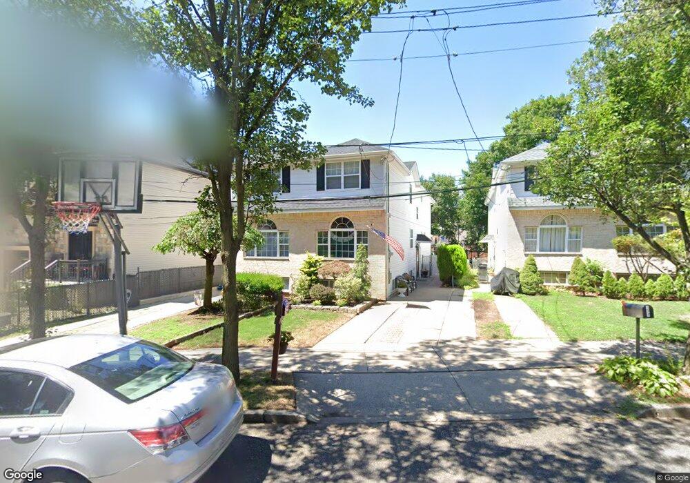 135 Waldron Ave, Staten Island, NY 10301 - photo 1
