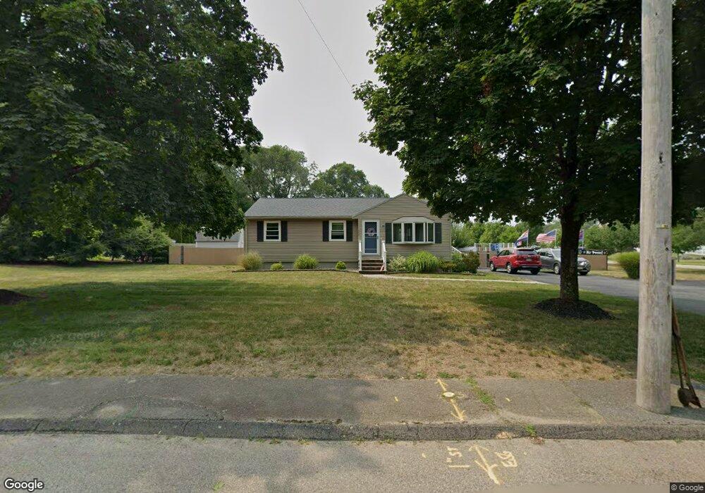 649 Elm St, Mansfield, MA 02048 - photo 1