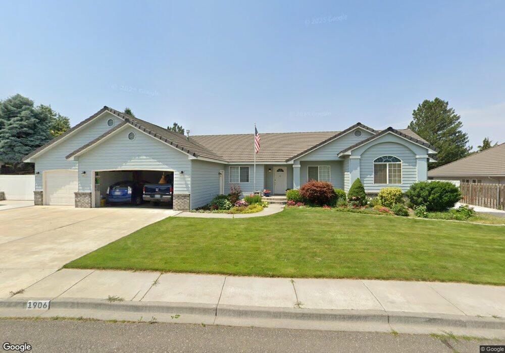 1906 S Williams St, Kennewick, WA 99338 - photo 1