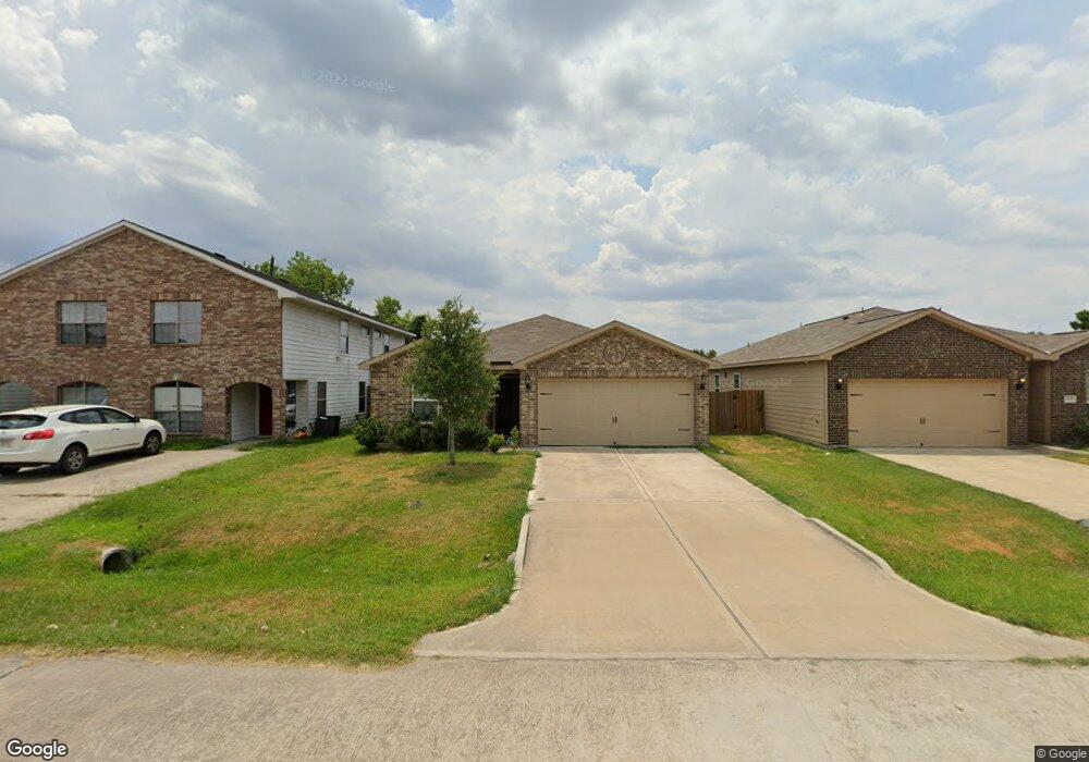10615 Pine Landing Dr, Houston, TX 77088 - photo 1