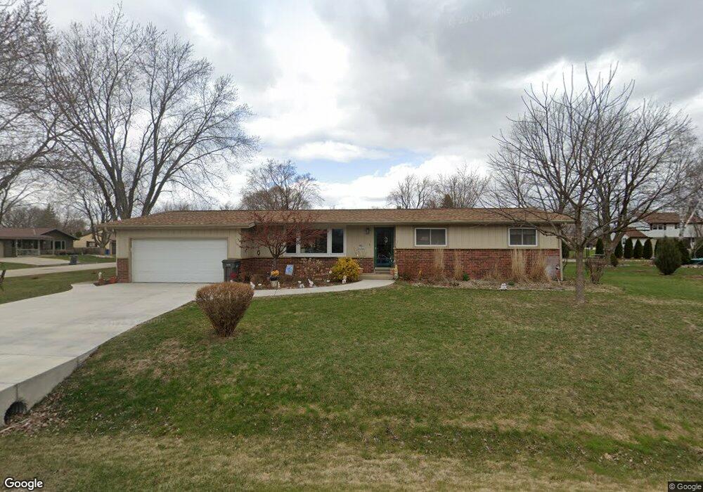 S68W13612 Bristlecone Ln, Muskego, WI 53150 - photo 1