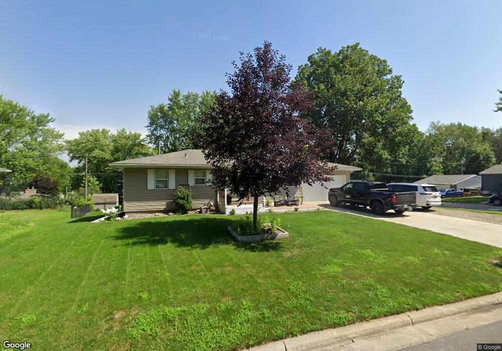 1121 Crestview Rd, Albert Lea, MN 56007 - photo 1