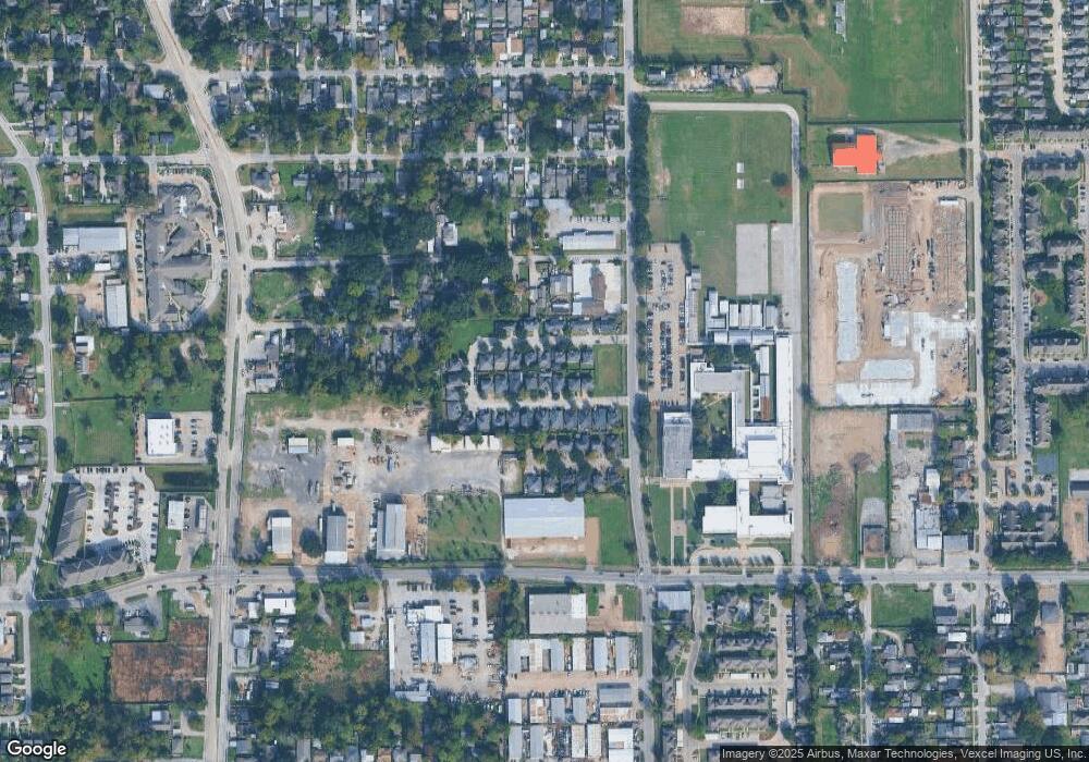 217 S Native Ln, Houston, TX 77022 - photo 1