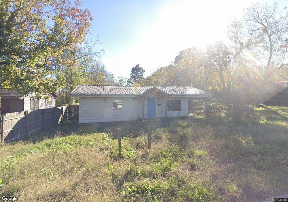 909 W Oklahoma St, Hugo, OK 74743 - photo 1