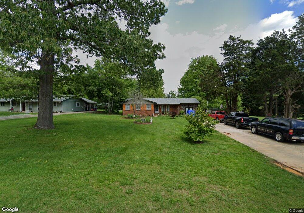 4909 Yarmouth Dr, Greensboro, NC 27407 - photo 1