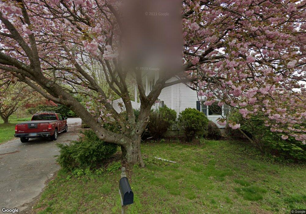 670 Wigwam Ln, Stratford, CT 06614 - photo 1