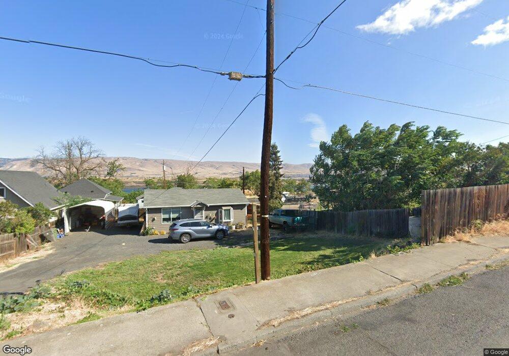 2002 E 9th St, the Dalles, OR 97058 - photo 1