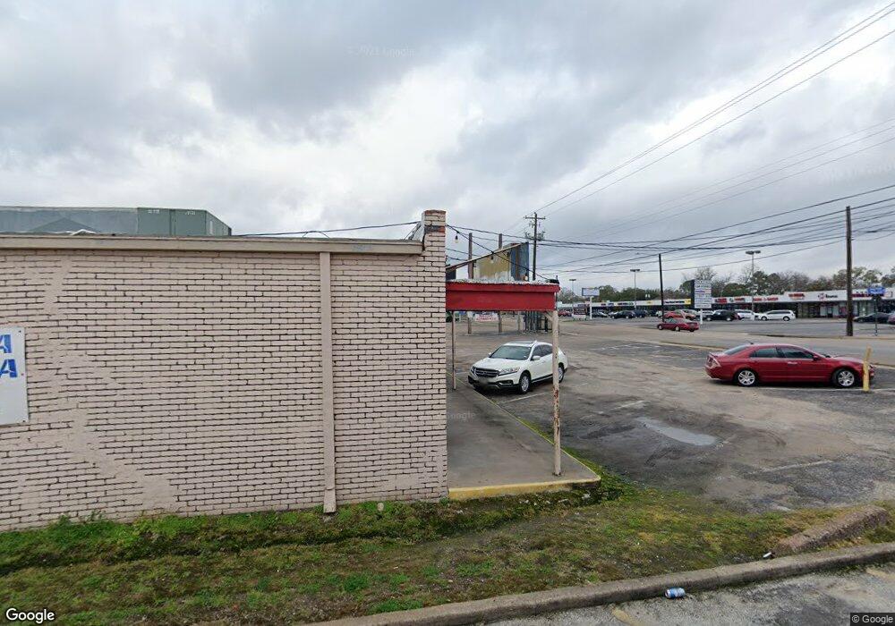 8309 Ginger Oak St, Houston, TX 77055 - photo 1