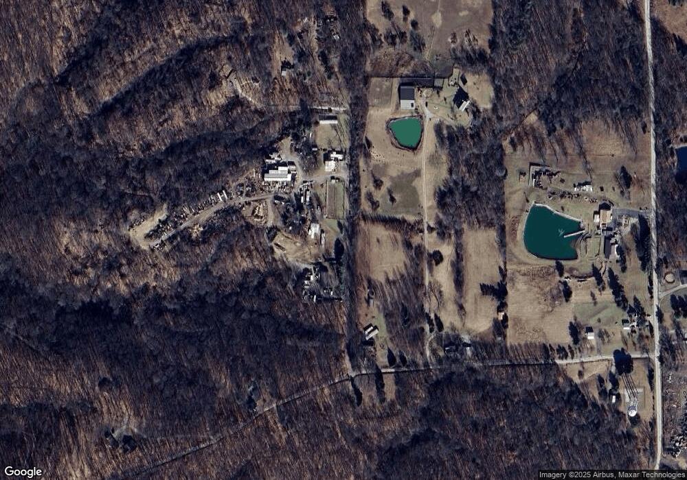 8399 E Dobbs Cemetary Rd, Columbus, IN 47201 - photo 1